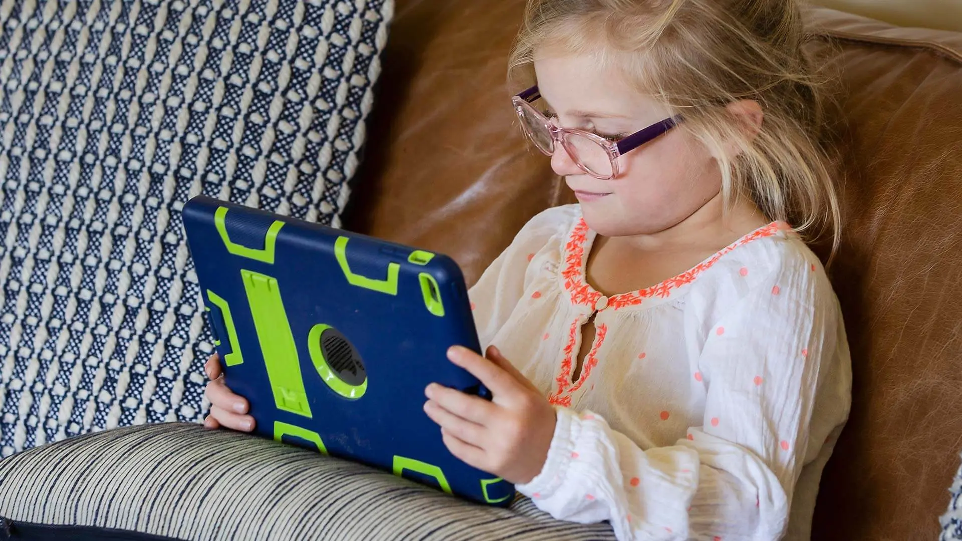 Kids using tablet